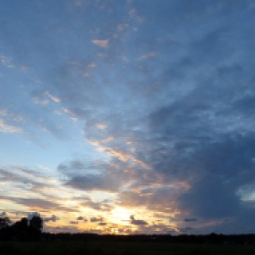 wolken bij zonsondergang - 3